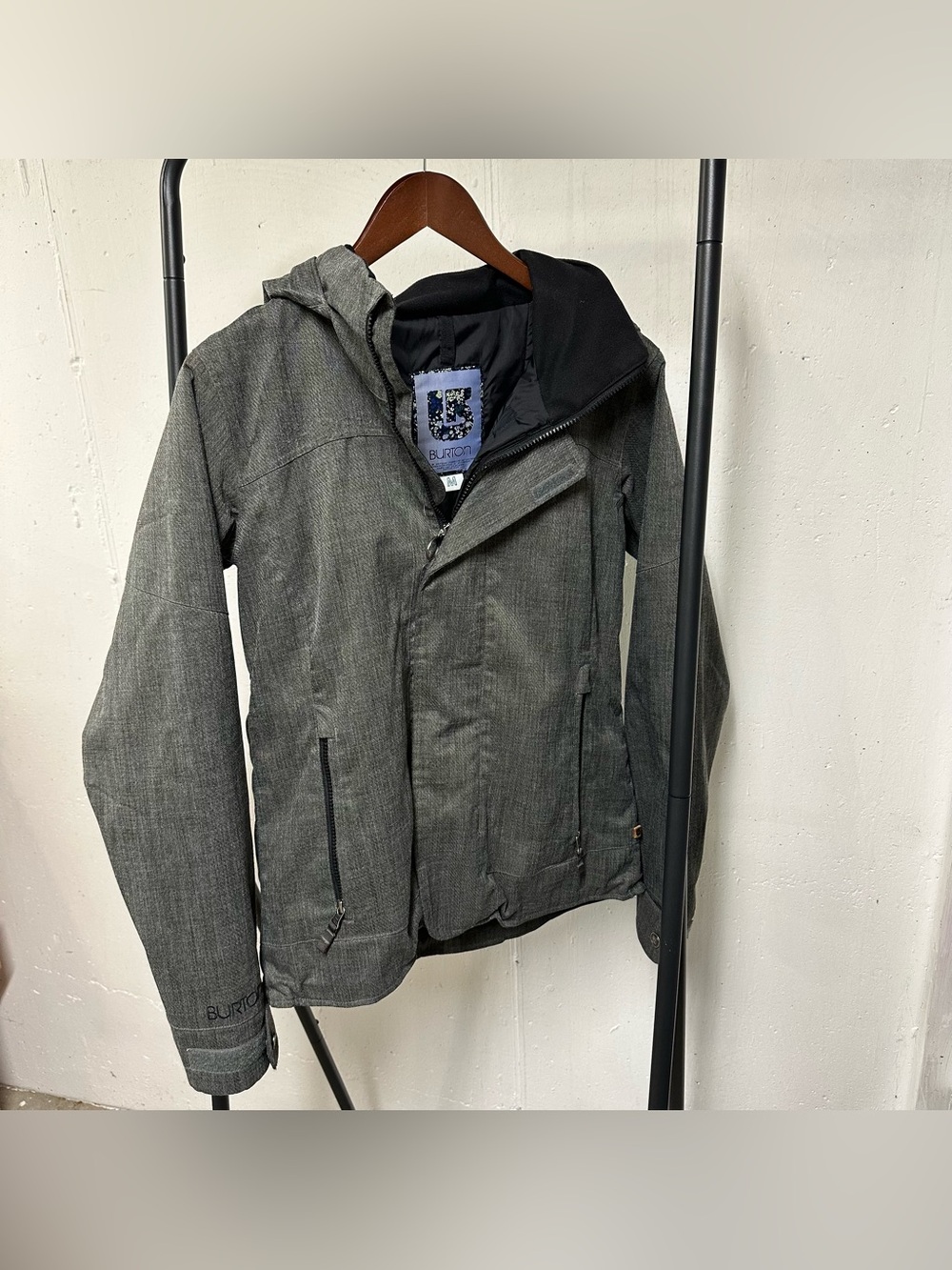 Burton Gray Hooded Ski Jacket 🐠